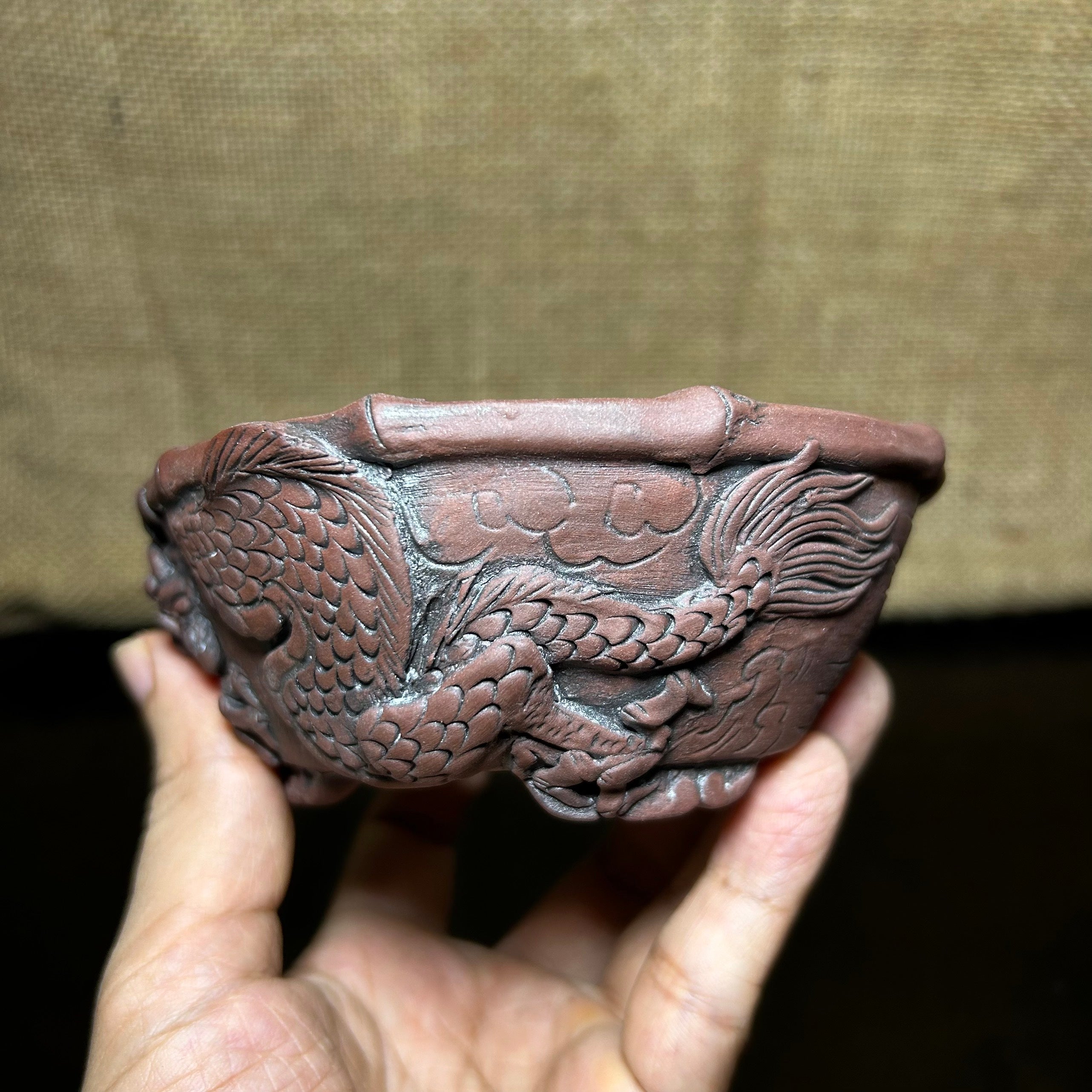 Dragon sculpture bonsai pot, Ceramic, 4 legs sculpture in the shape of a cloud