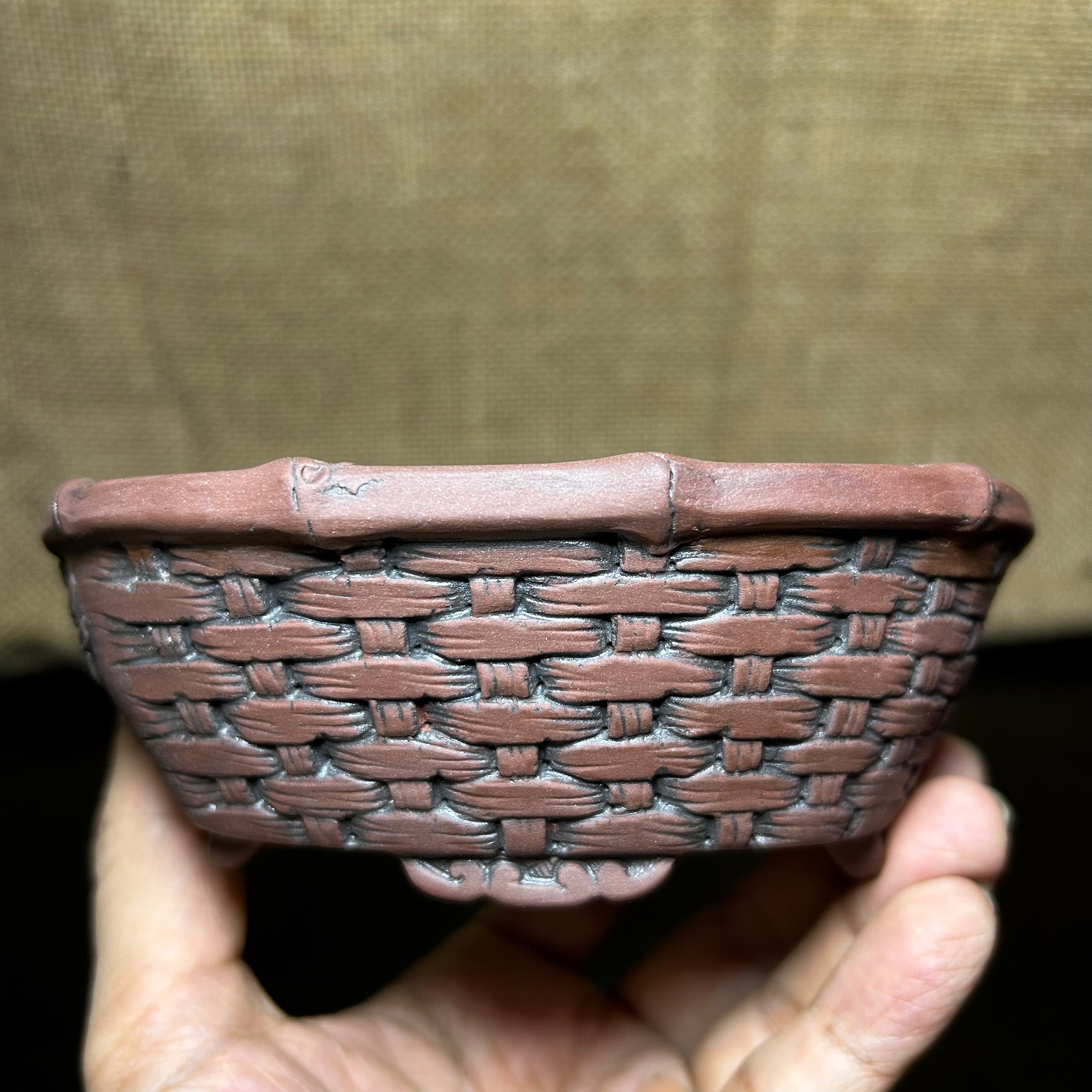 Dragon sculpture bonsai pot, Ceramic, 4 legs sculpture in the shape of a cloud