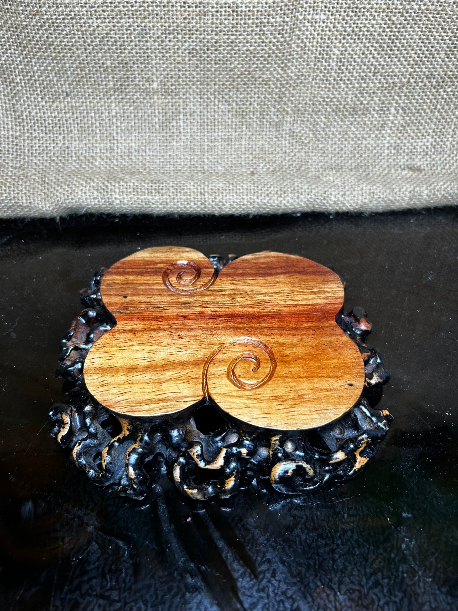 Wooden stand with Padauk, display stand,  pattern sculpture handmade, size 6.5"